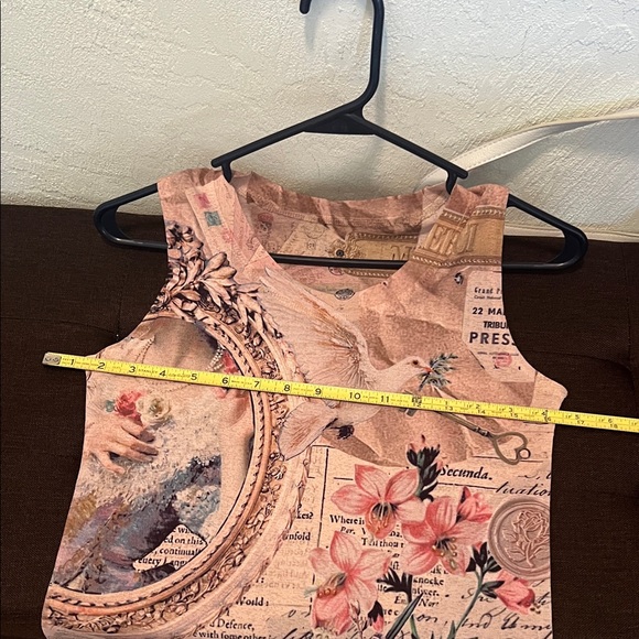 #1286=Artistic Sleeveless Top with Vintage Print - Picture 3 of 3